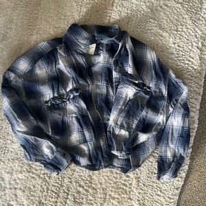 Abercrombie and Fitch Cropped plaid button down
